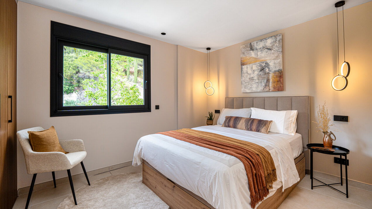 Refurbished 3 bed apartment in Marbella is a gem!