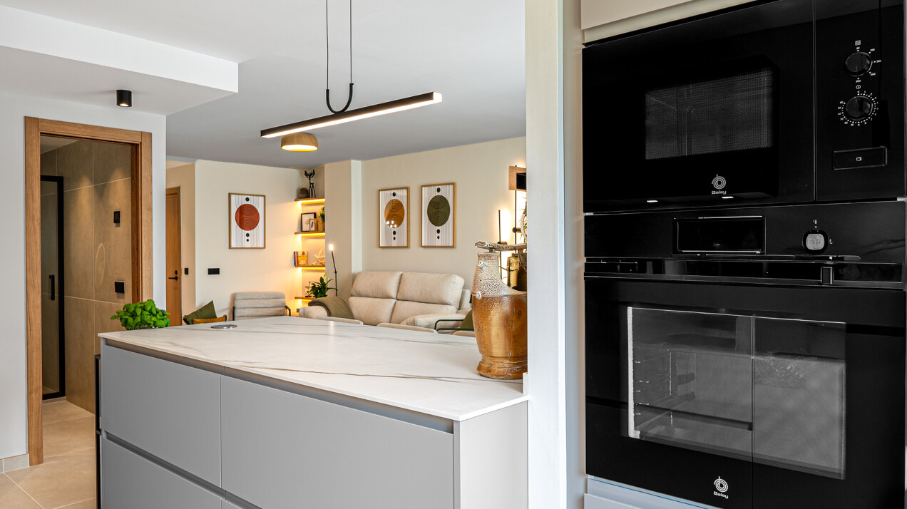 Refurbished 3 bed apartment in Marbella is a gem!