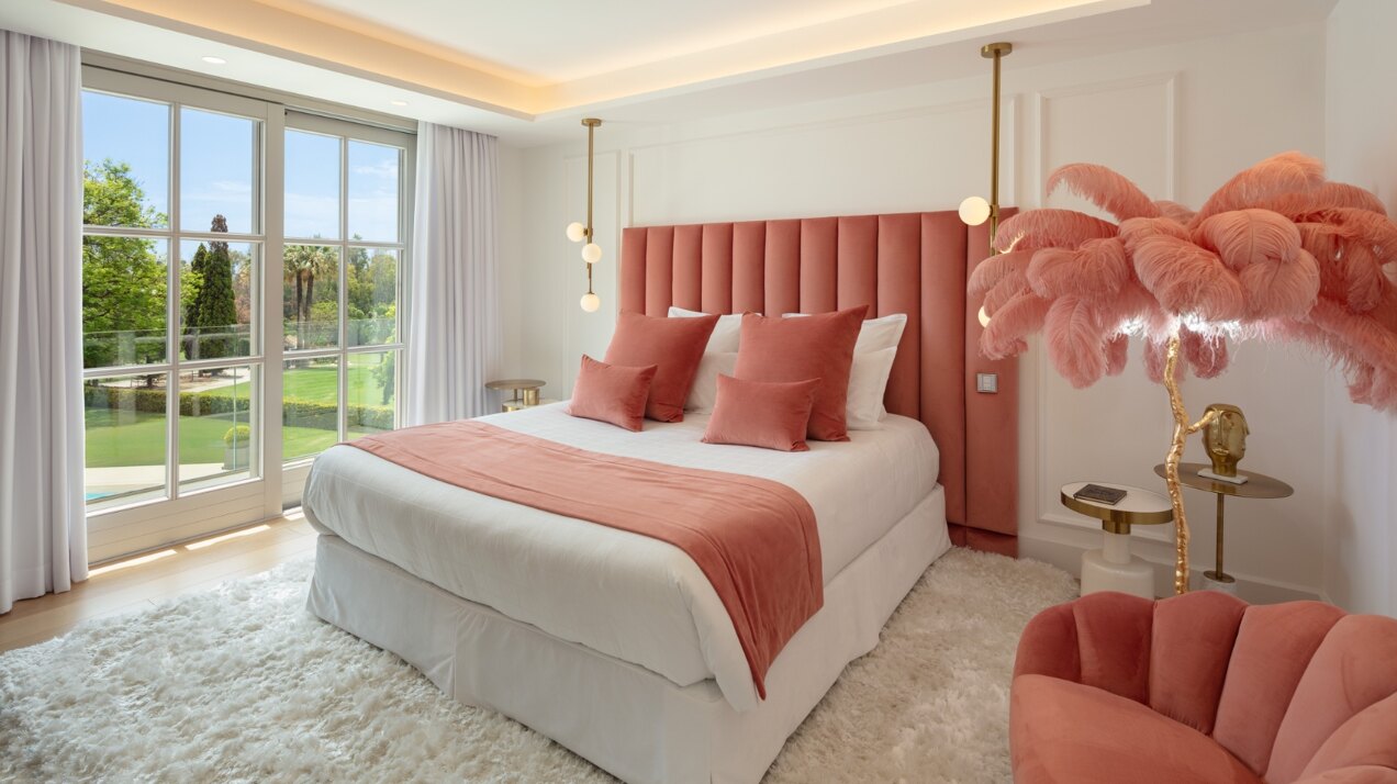 Remarkable estate offers elegance, privacy & luxury