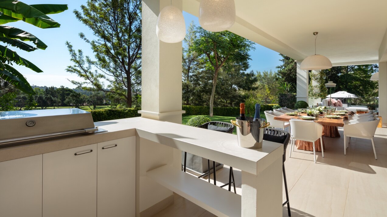 Remarkable estate offers elegance, privacy & luxury