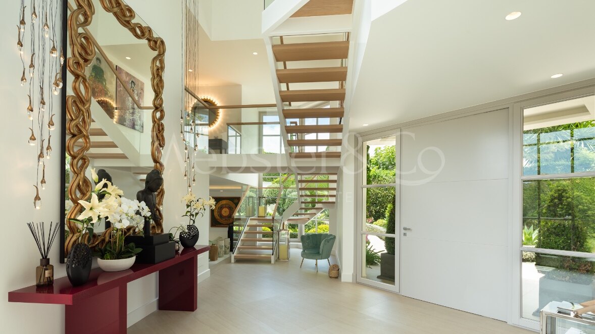 Aloha 40 - Private, Luxury Villa in Nueva Andalucía