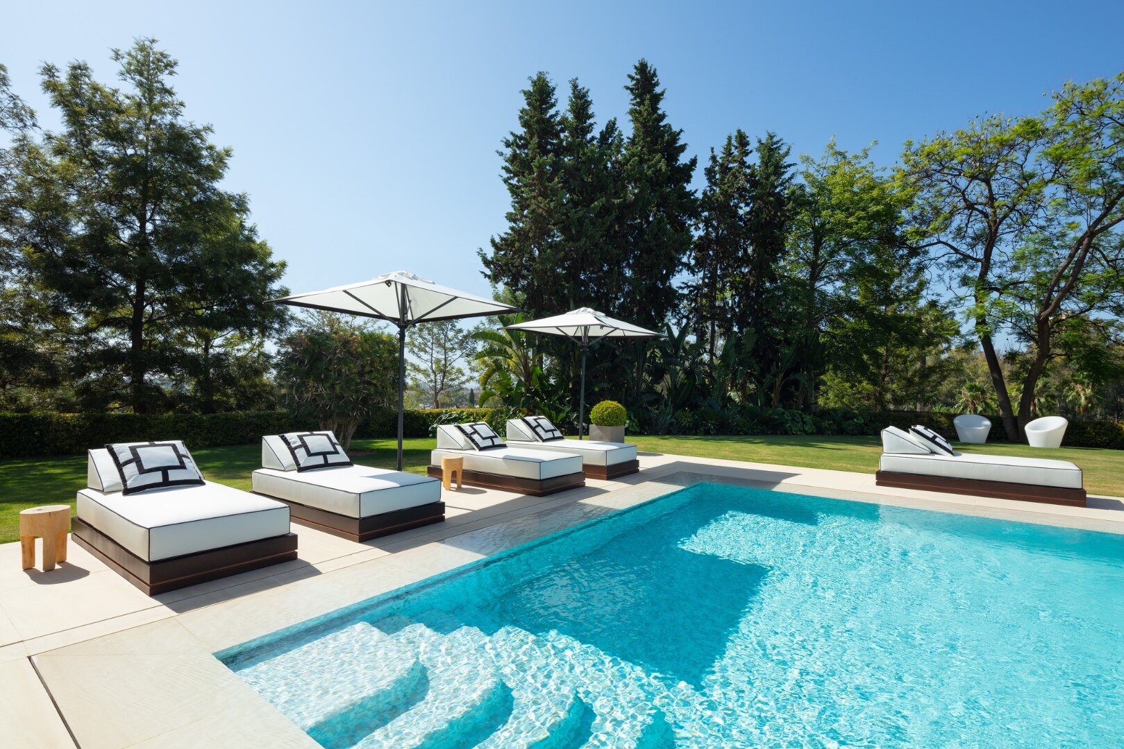 Remarkable estate offers elegance, privacy & luxury