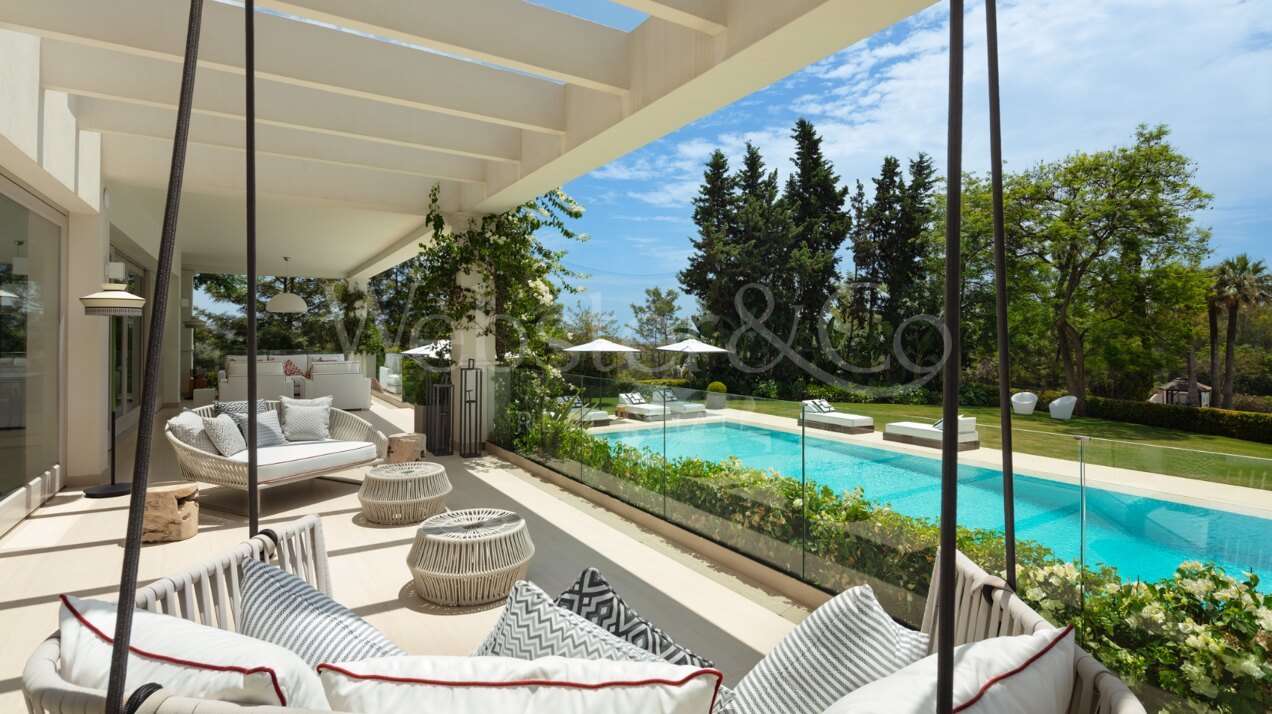 Aloha 40 - Private, Luxury Villa in Nueva Andalucía