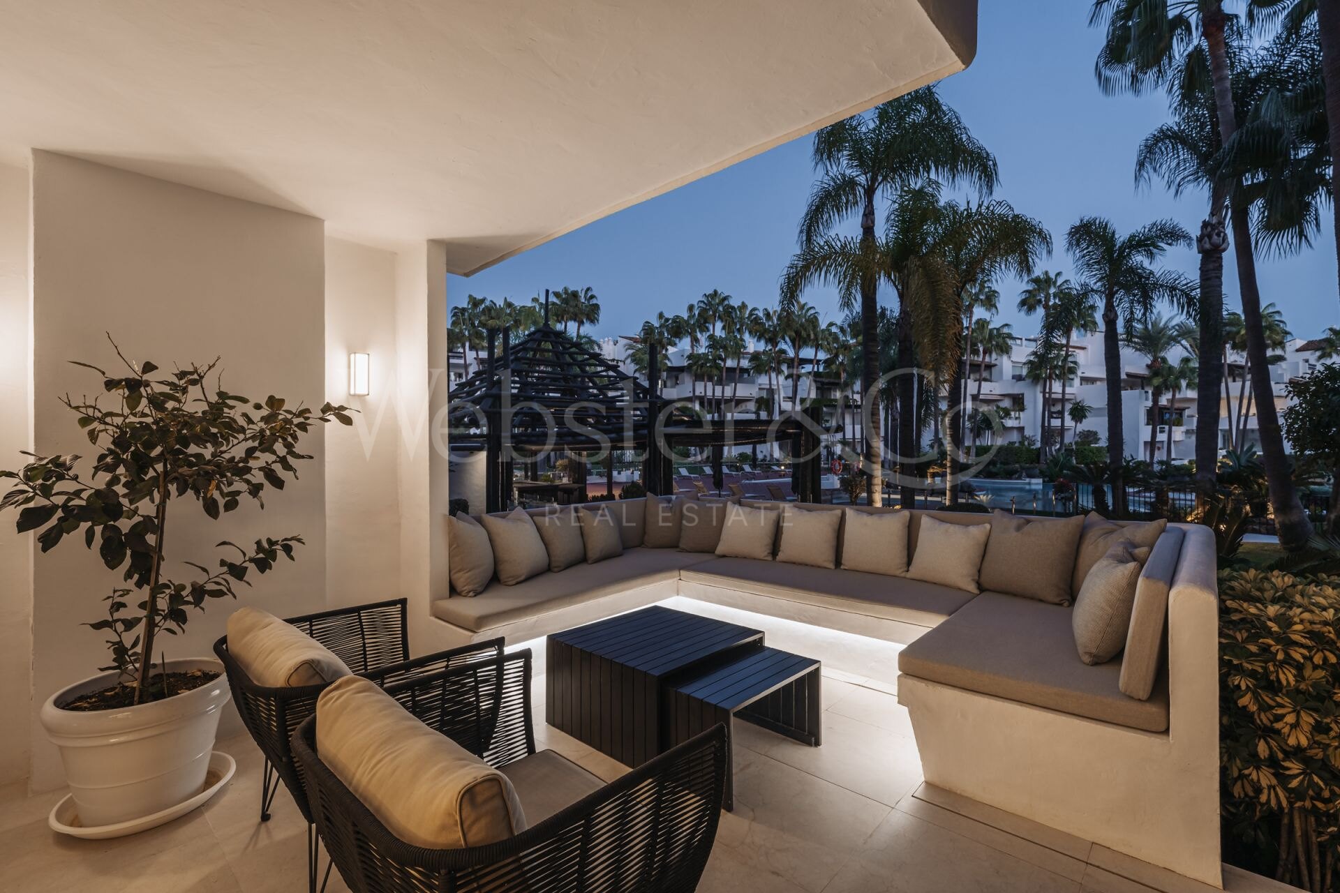 Apartamento Aura 7 – Exclusividad en Puente Romano