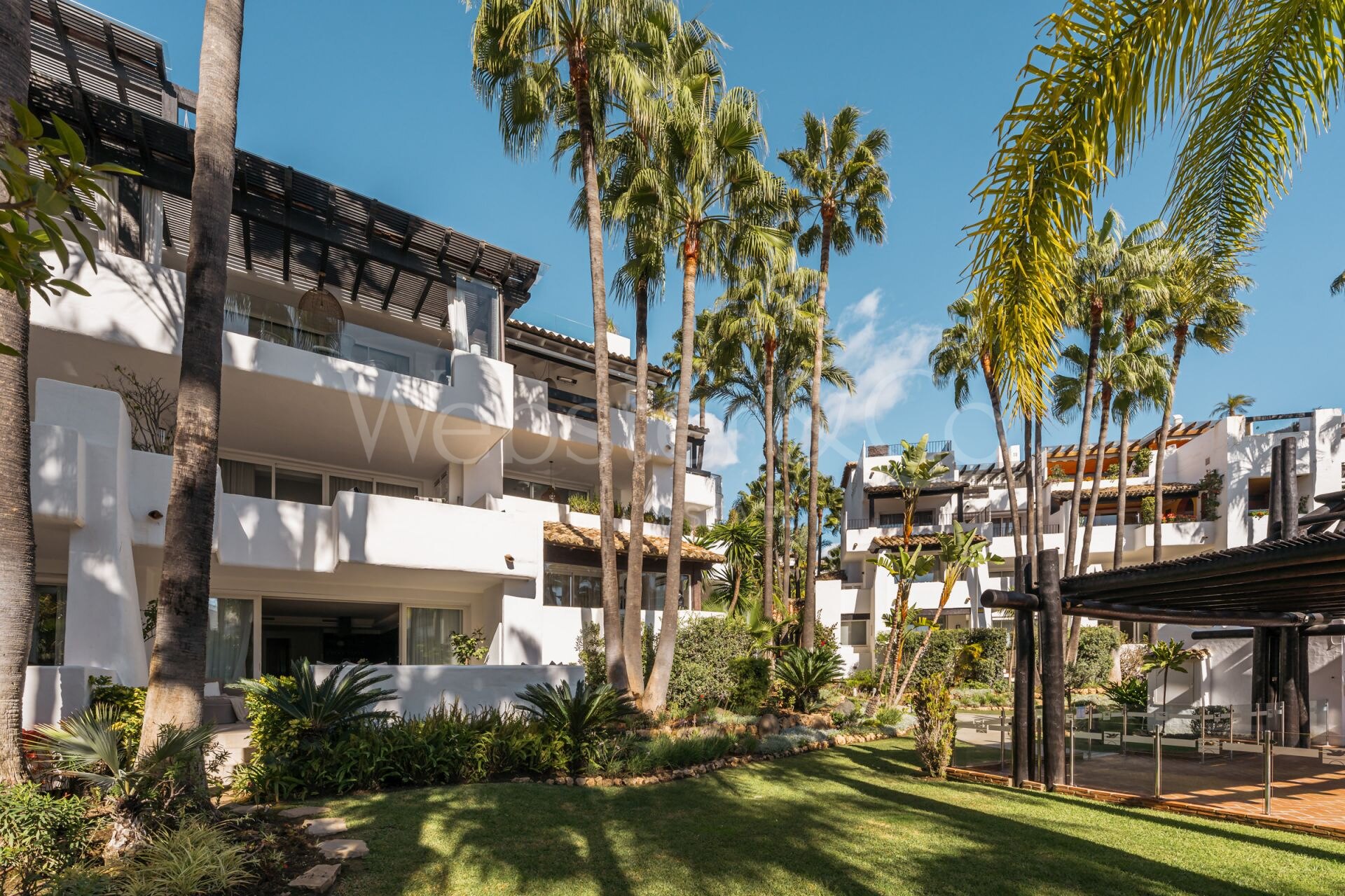 Apartamento Aura 7 – Exclusividad en Puente Romano