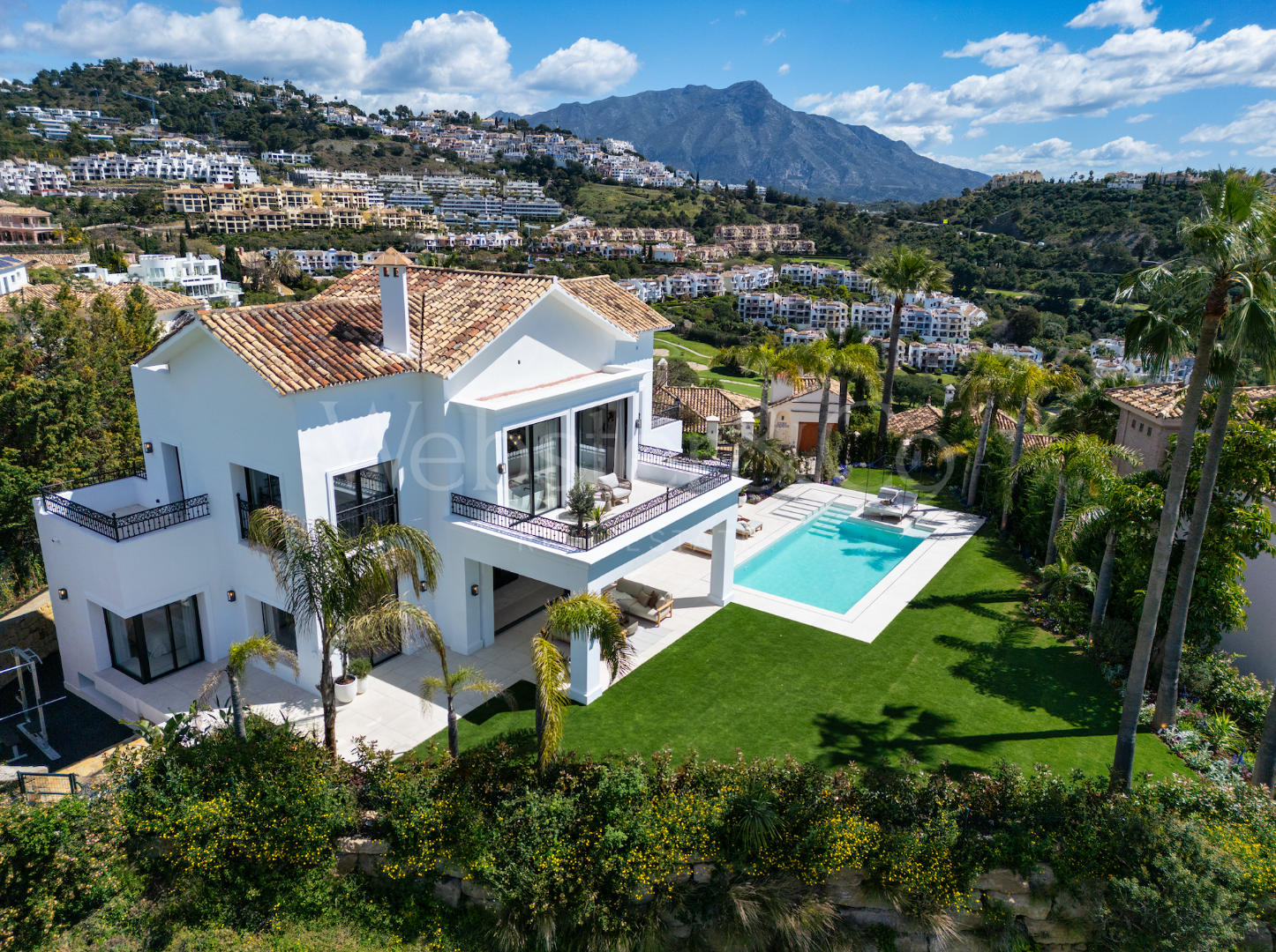 Villa Fortuna – Elegancia y Lujo en Los Arqueros