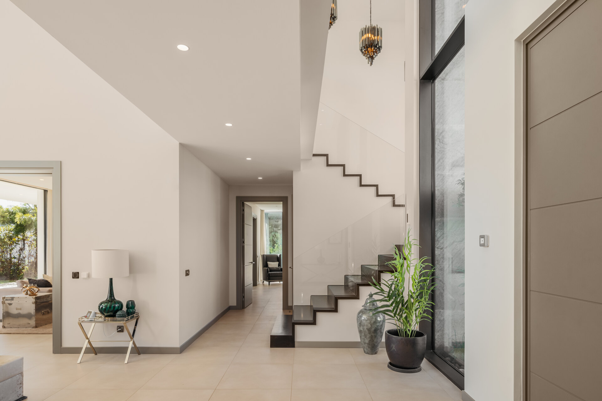 Elegance, comfort & privacy in harmony with nature