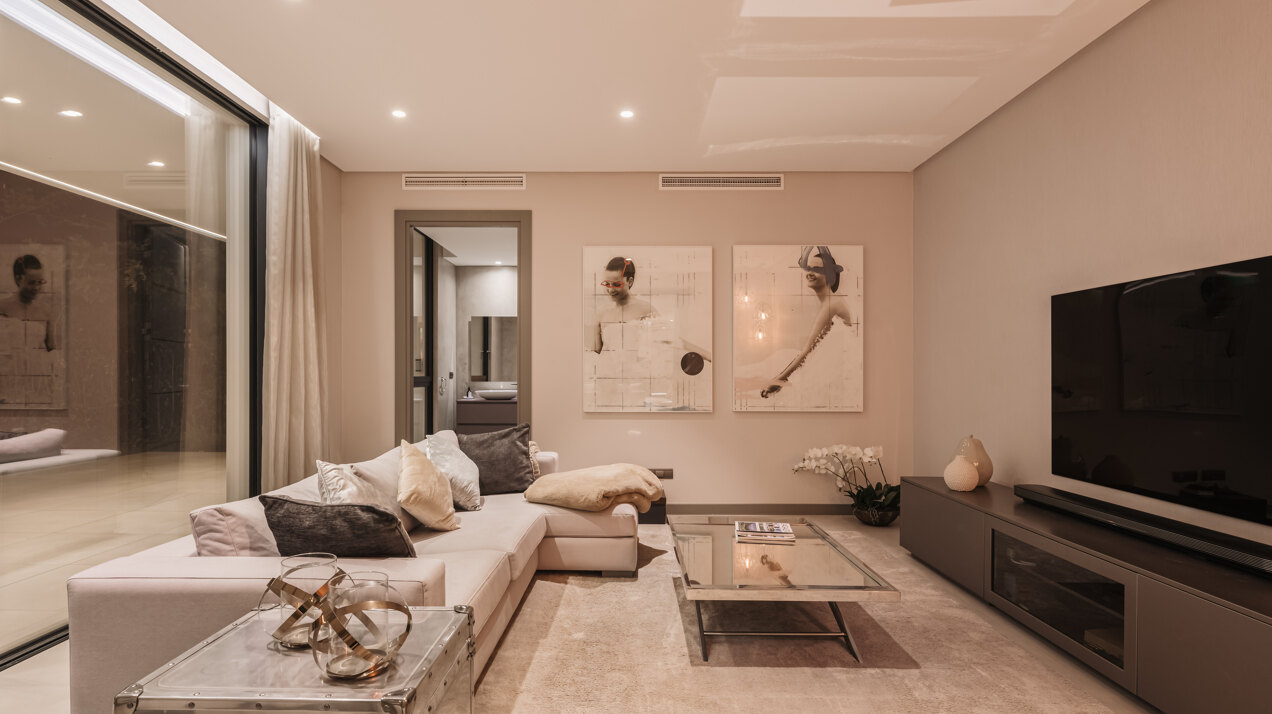 Elegance, comfort & privacy in harmony with nature