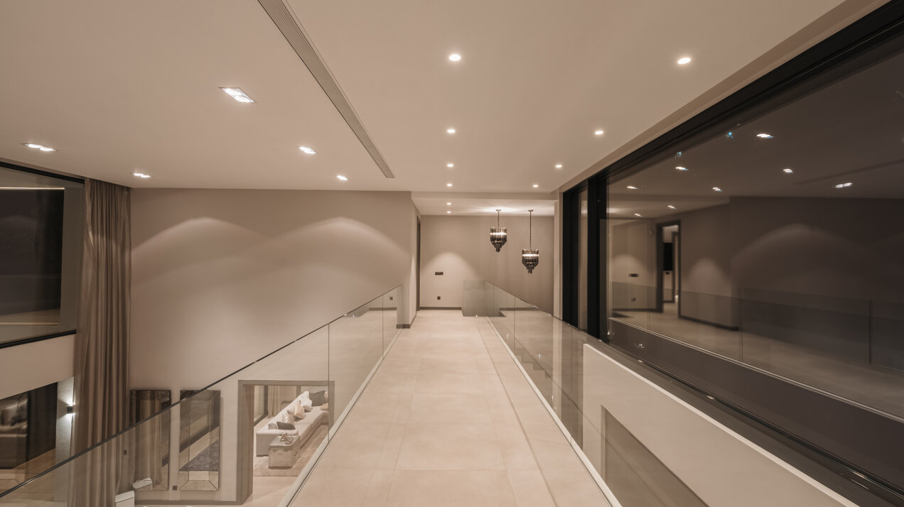 Elegance, comfort & privacy in harmony with nature