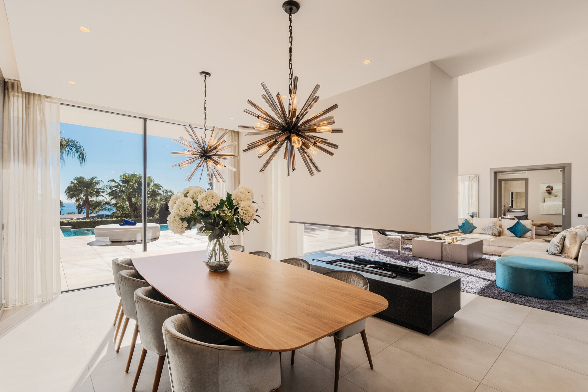 Elegance, comfort & privacy in harmony with nature