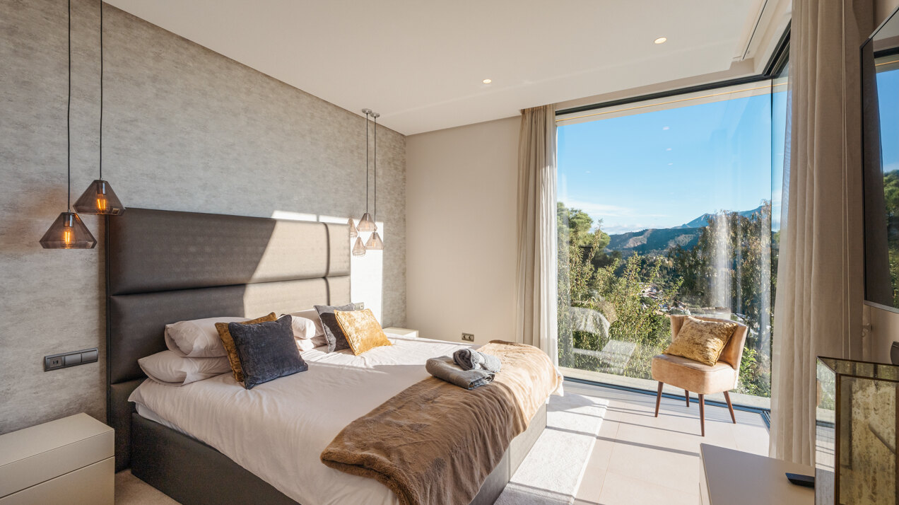 Elegance, comfort & privacy in harmony with nature