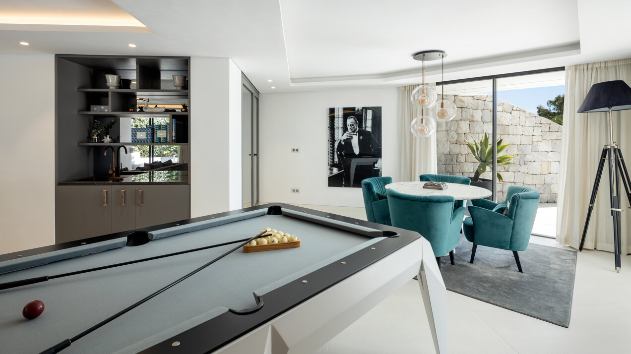 Refined, modern living in the most exclusive complex