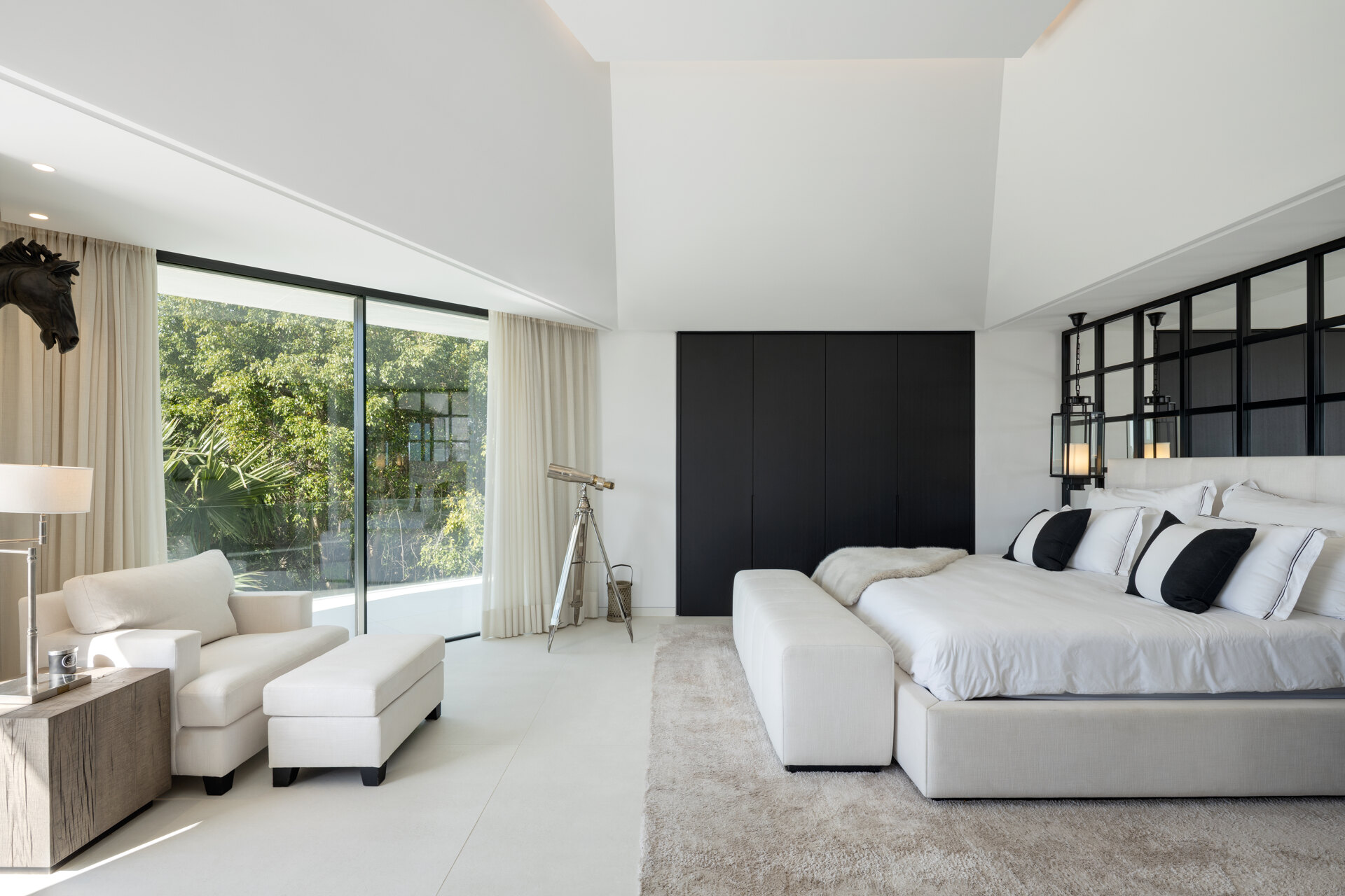 Refined, modern living in the most exclusive complex