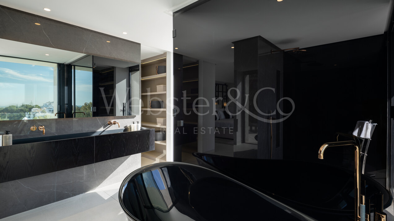 Villa La Toca - Panoramic Views in La Quinta