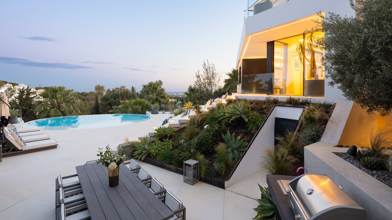 Refined, modern living in the most exclusive complex