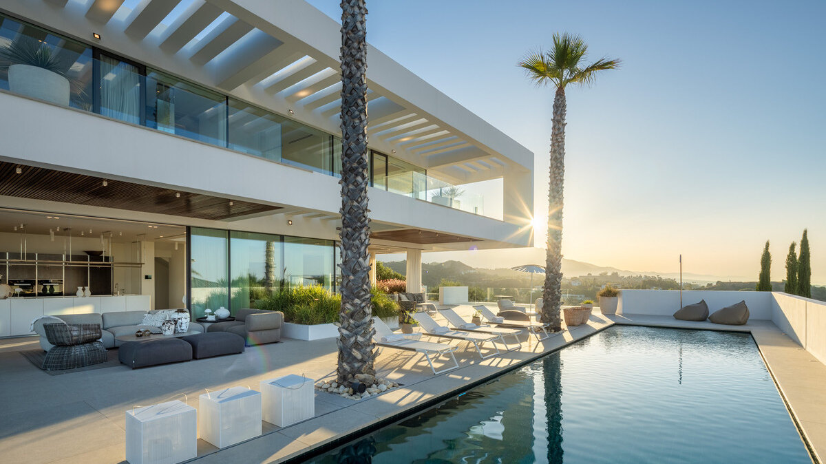 A lifestyle designed by comfort & sophistication