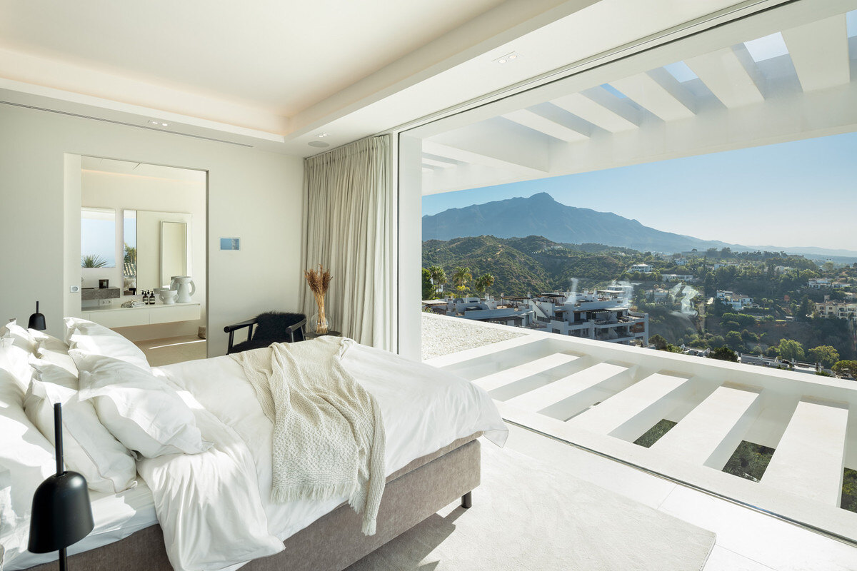 A lifestyle designed by comfort & sophistication