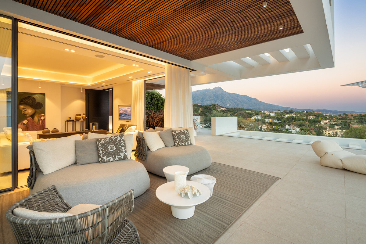 A lifestyle designed by comfort & sophistication