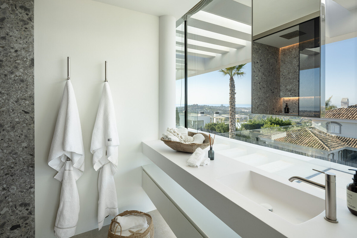 A lifestyle designed by comfort & sophistication