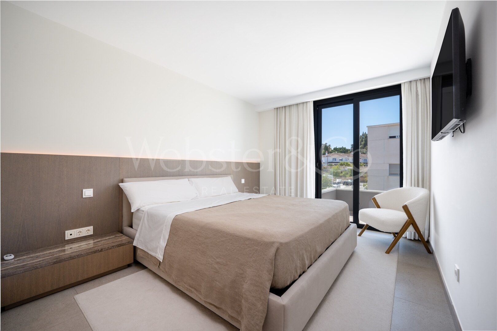 Penthouse Poniente - Modern Duplex in San Pedro