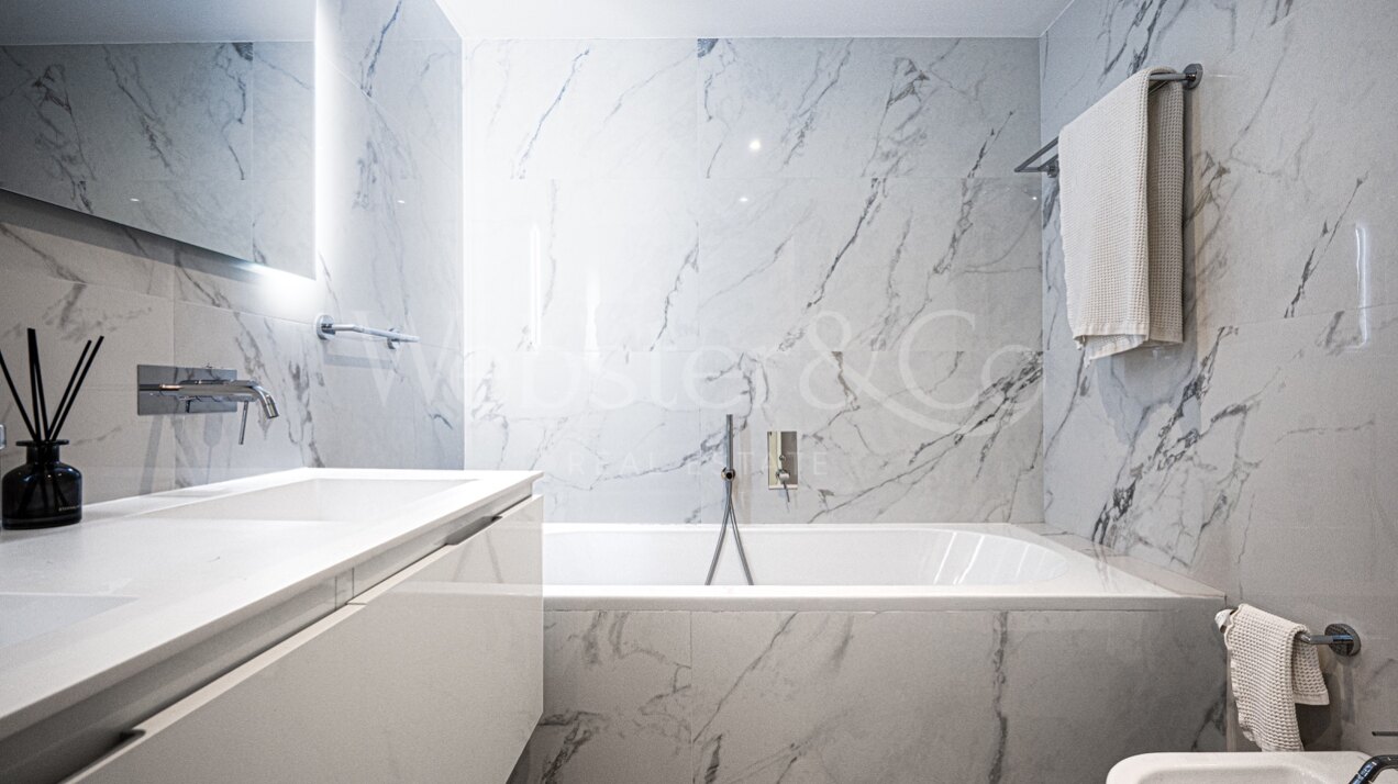 Penthouse Poniente - Modern Duplex in San Pedro