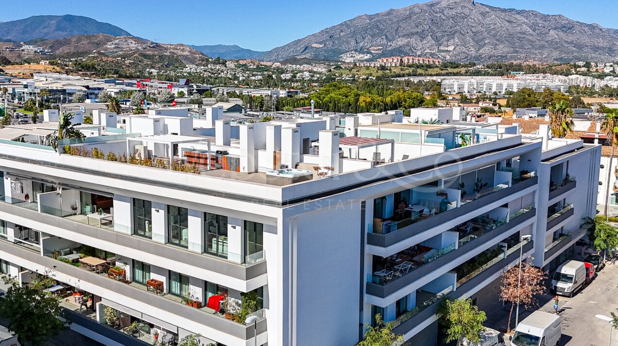 Penthouse Poniente - Modern Duplex in San Pedro