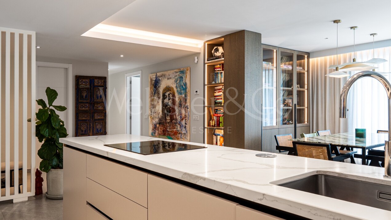 Penthouse Poniente - Modern Duplex in San Pedro