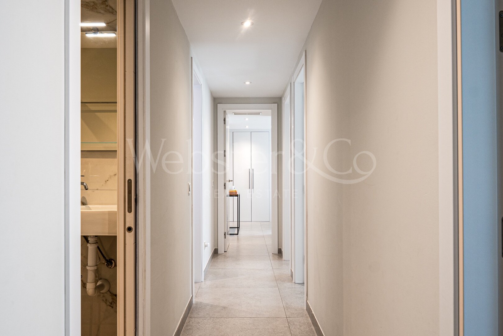 Penthouse Poniente - Modern Duplex in San Pedro