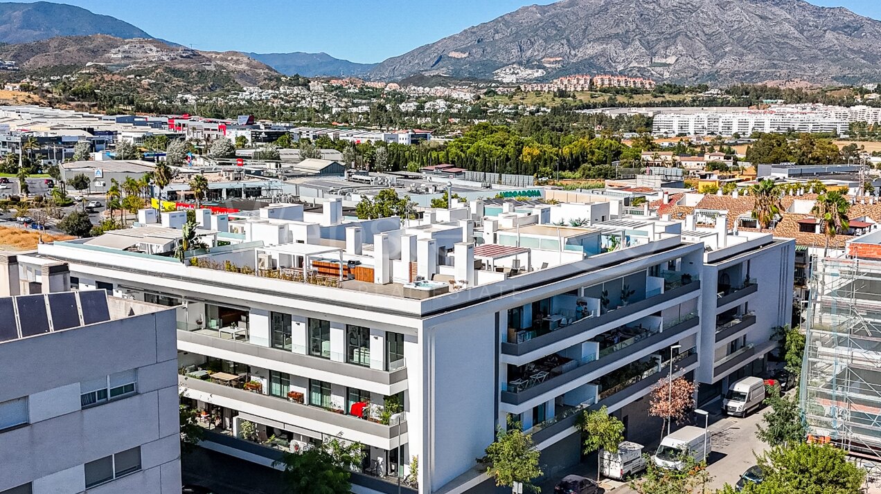 Penthouse Poniente - Modern Duplex in San Pedro