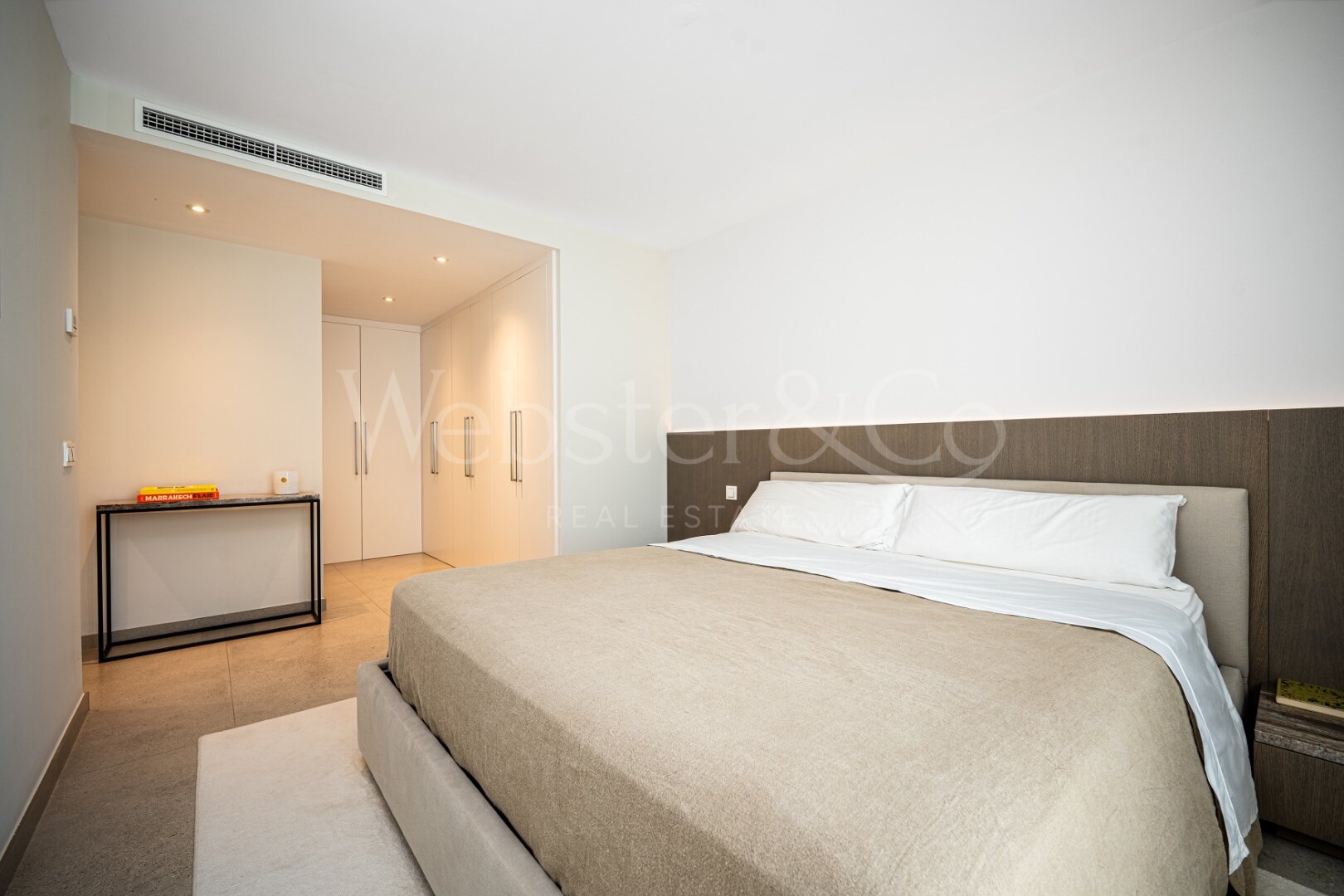 Penthouse Poniente - Modern Duplex in San Pedro