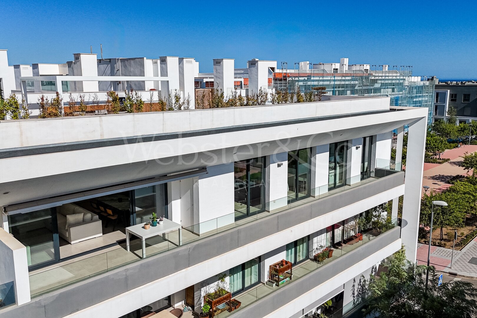 Penthouse Poniente - Modern Duplex in San Pedro