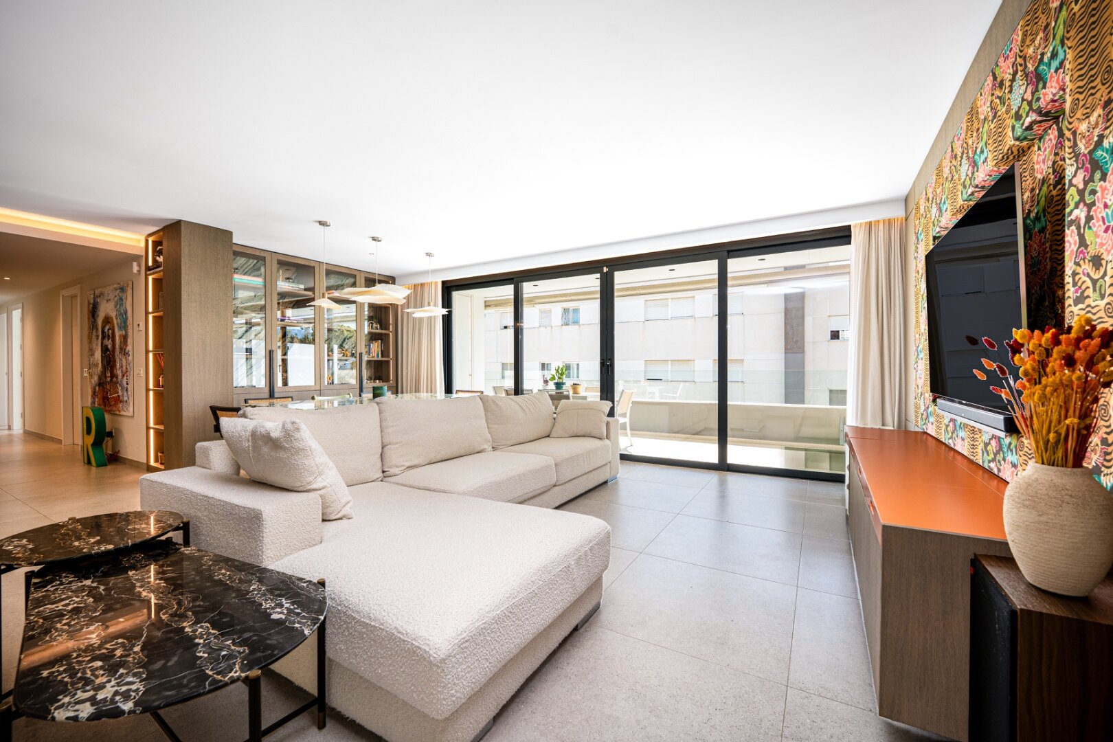 Exquisite blend of modern design and comfort