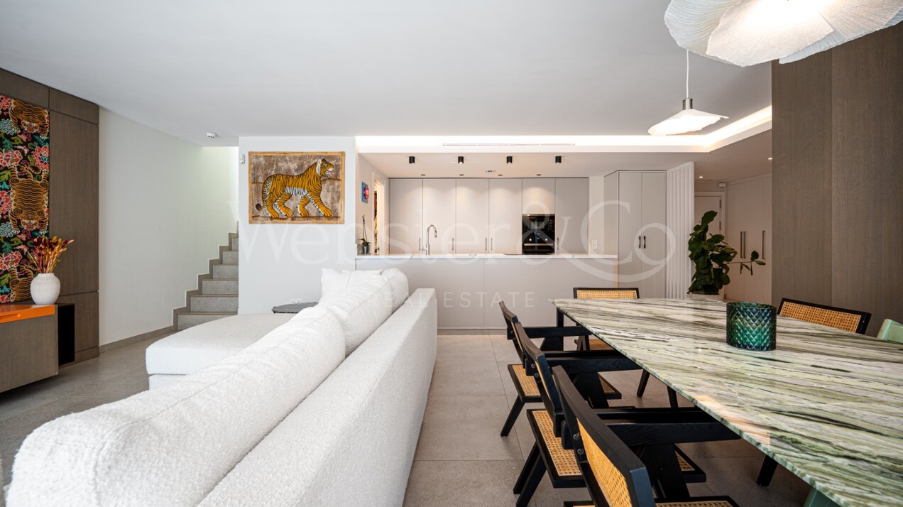 Penthouse Poniente - Modern Duplex in San Pedro