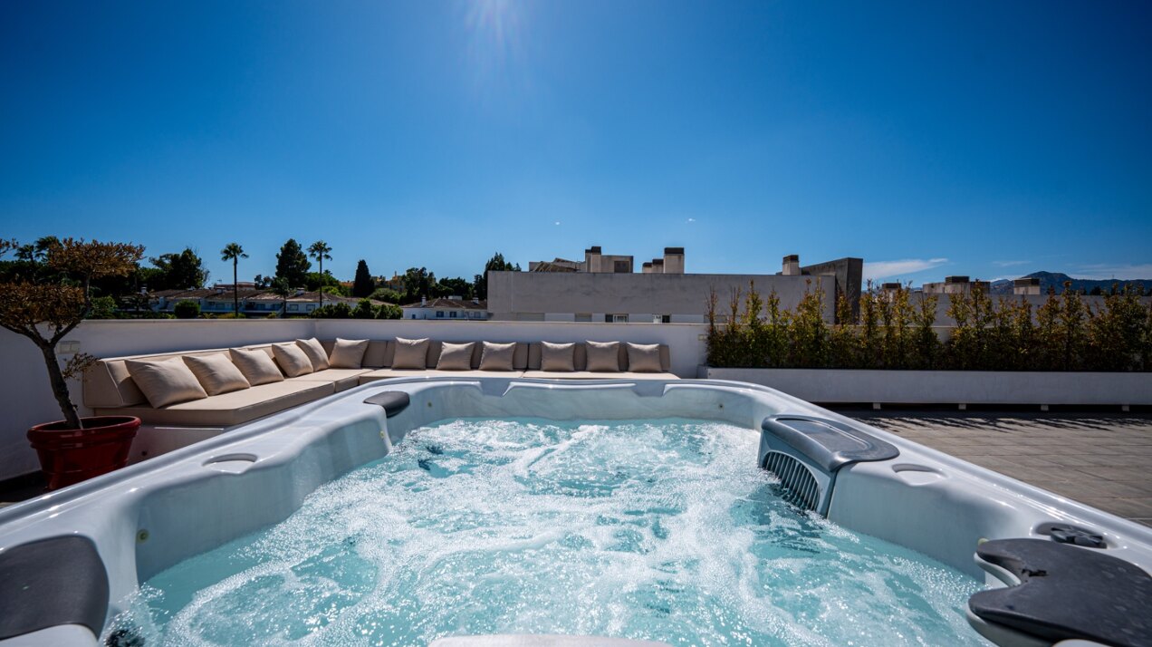 Exquisite blend of modern design and comfort