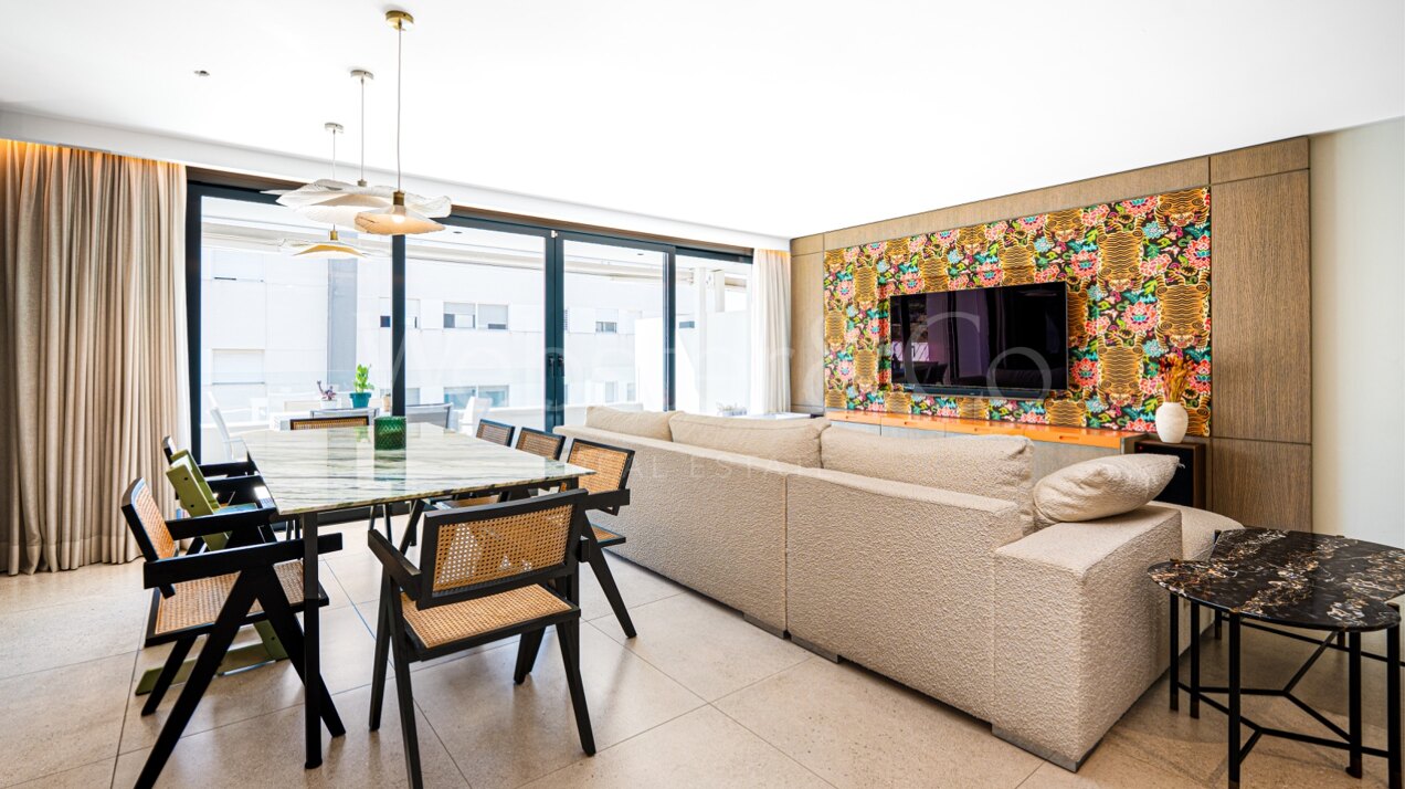 Penthouse Poniente - Modern Duplex in San Pedro