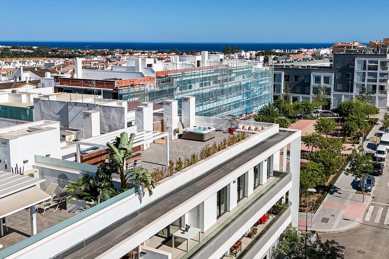 Penthouse Poniente - Modern Duplex in San Pedro