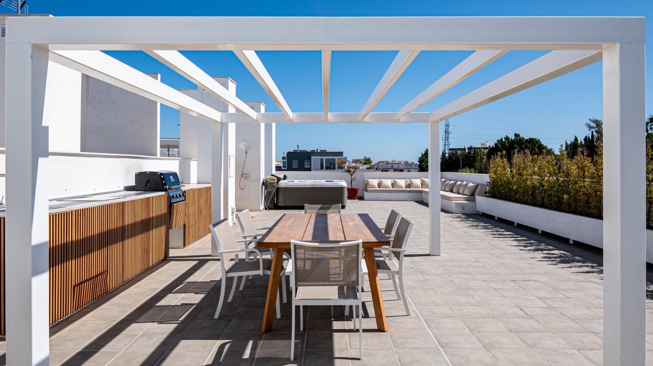 Exquisite blend of modern design and comfort