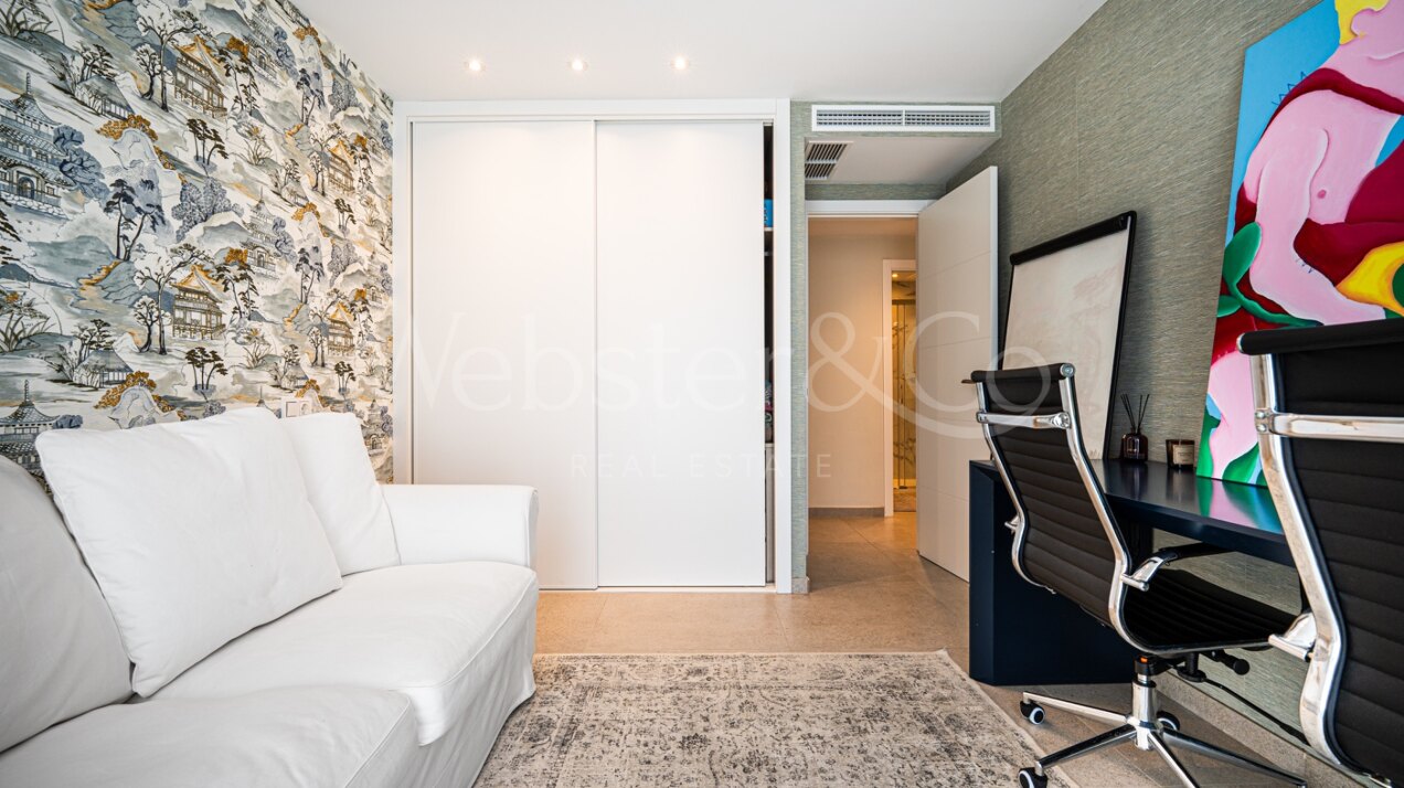 Penthouse Poniente - Modern Duplex in San Pedro