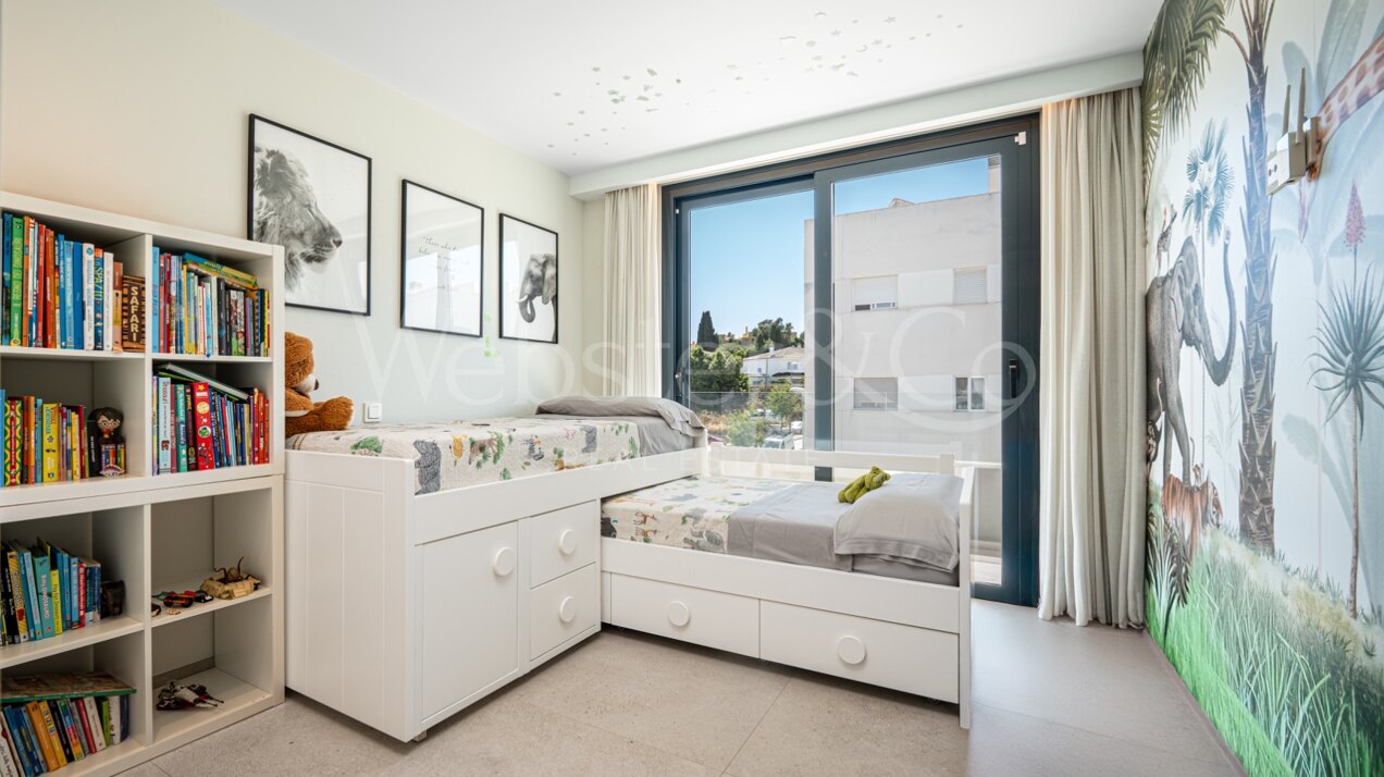 Penthouse Poniente - Modern Duplex in San Pedro