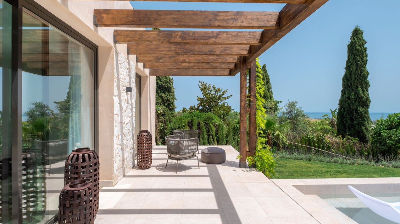 Beautifully renovated villa in Paraiso Alto