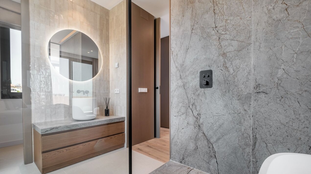 Beautifully renovated villa in Paraiso Alto