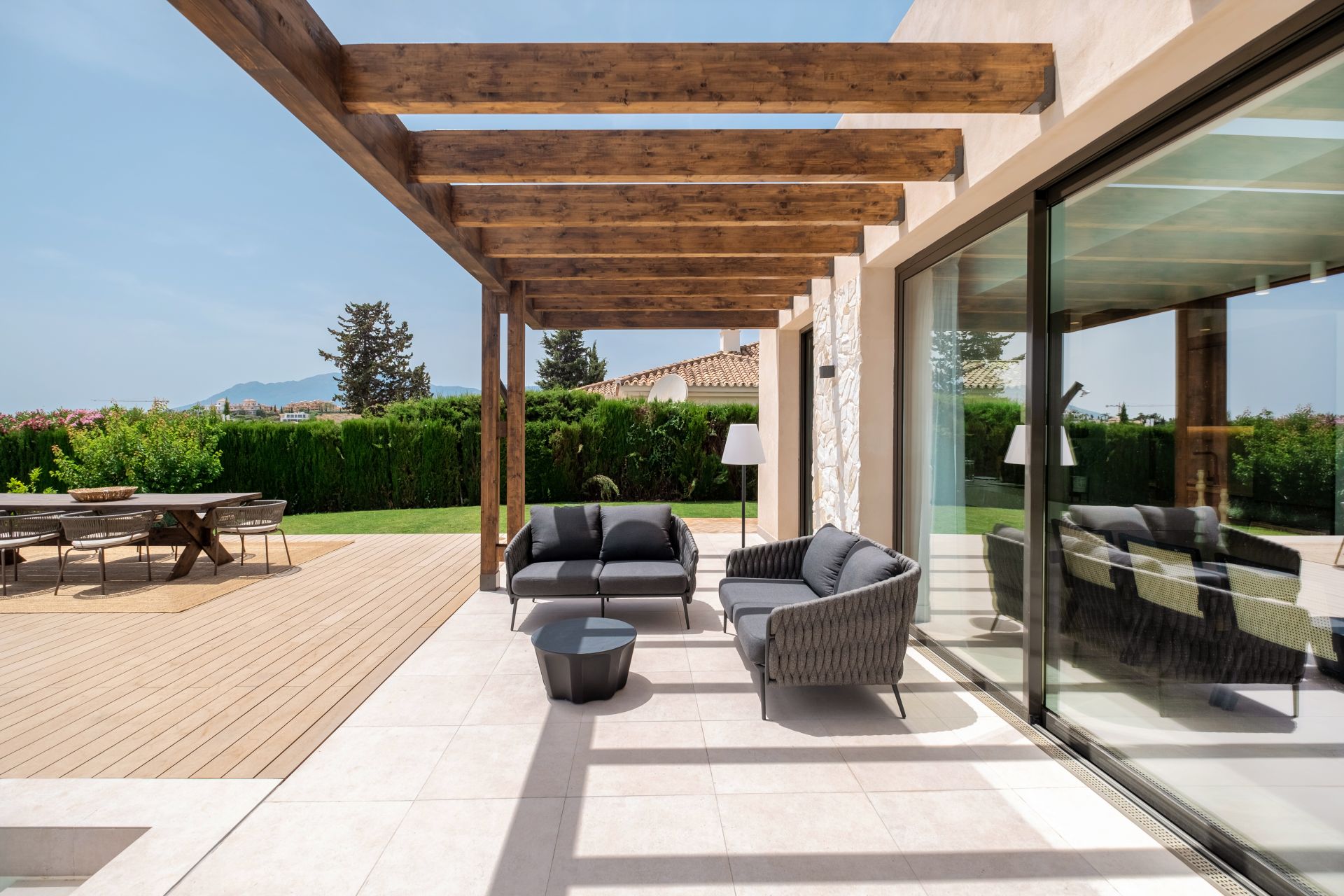 Beautifully renovated villa in Paraiso Alto
