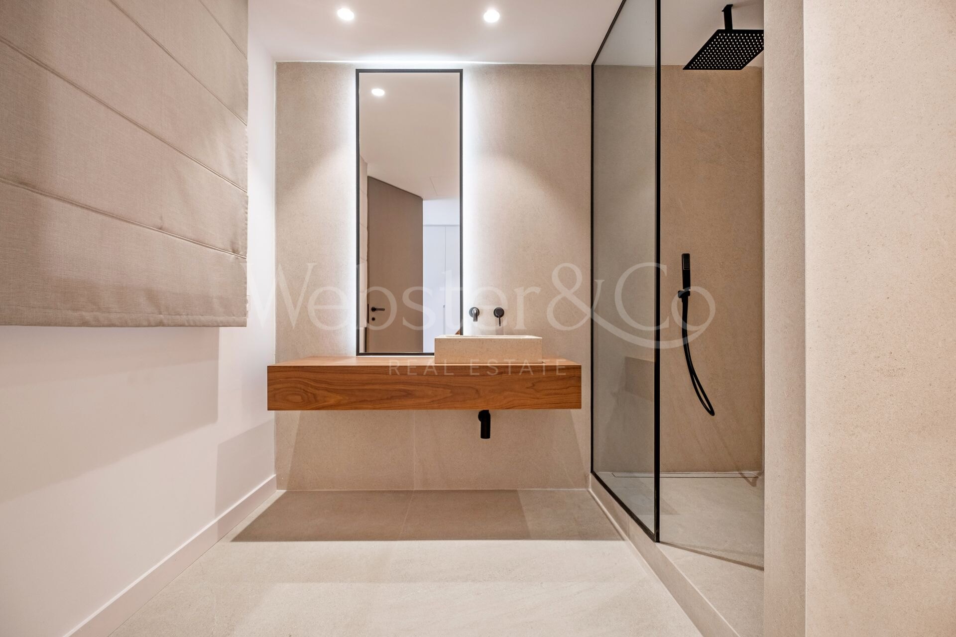 Villa Minoo - Elegant Property in Paraiso Alto