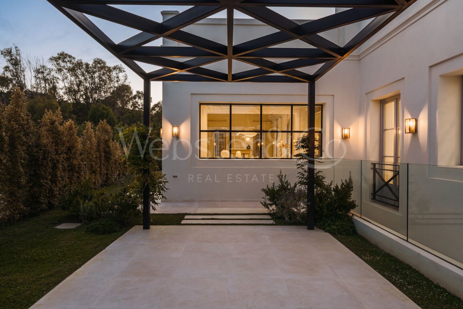 Villa Valora - Elegance & Design in Nueva Andalucía