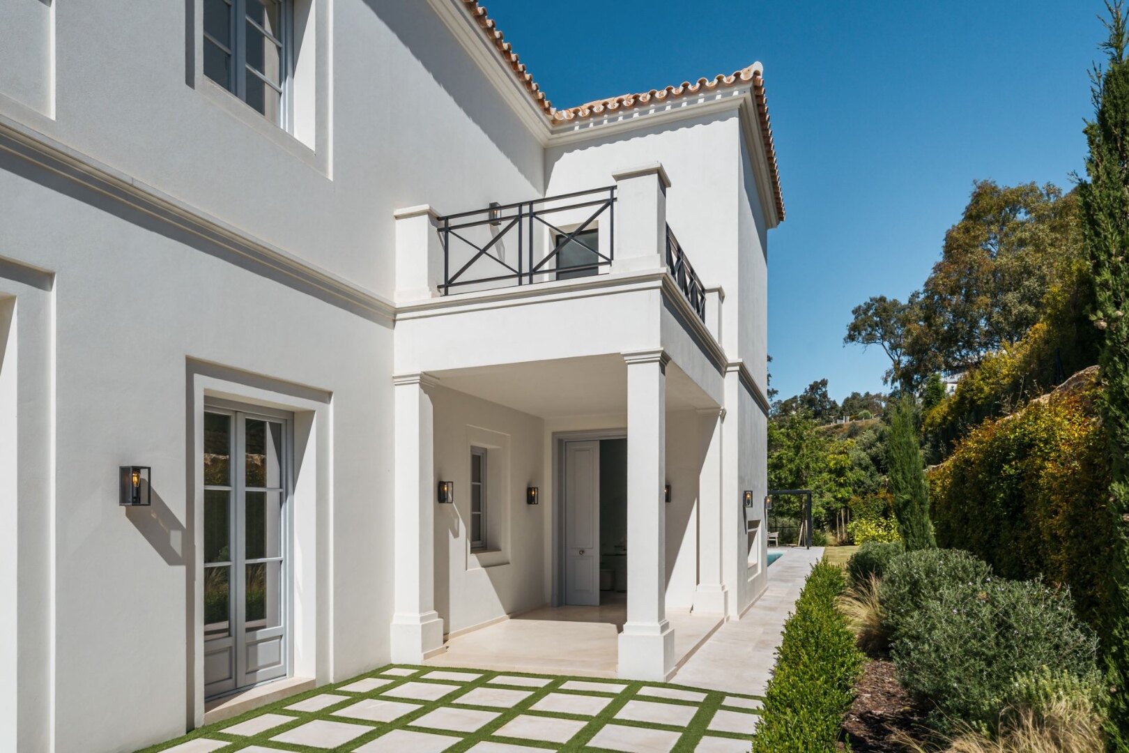 Timeless French elegance meets Mediterranean class