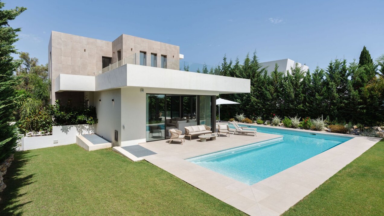 Comfort & privacy in architectural masterpiece