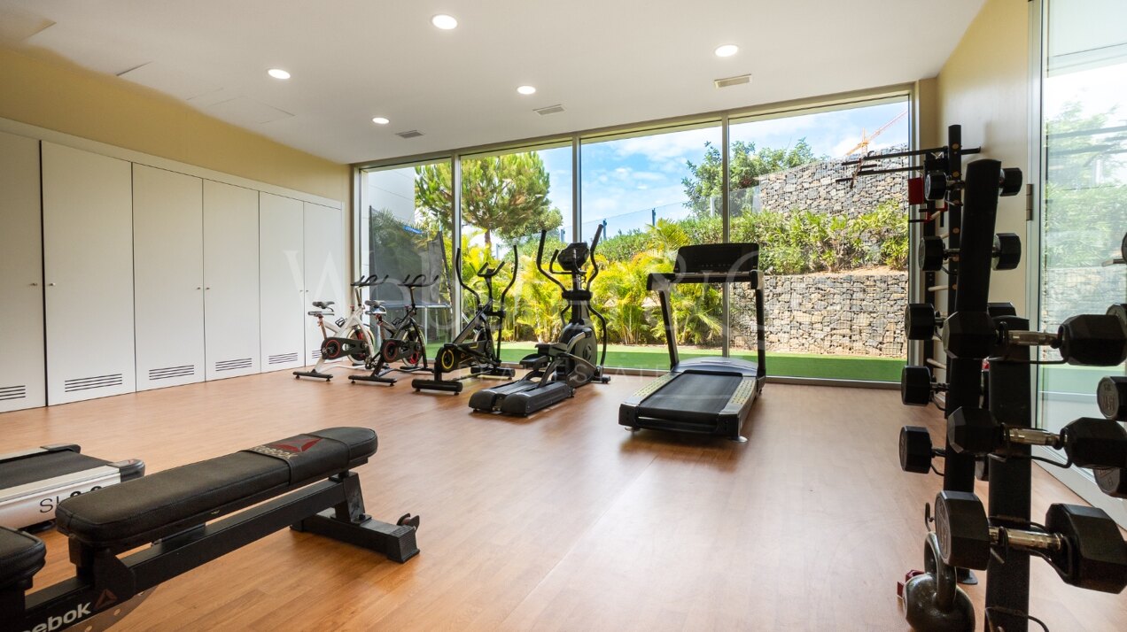 Apartment Sea Breeze - Beachfront in Estepona