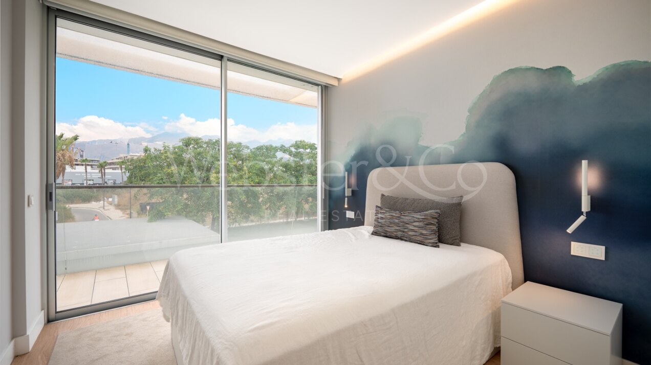 Apartment Sea Breeze - Beachfront in Estepona