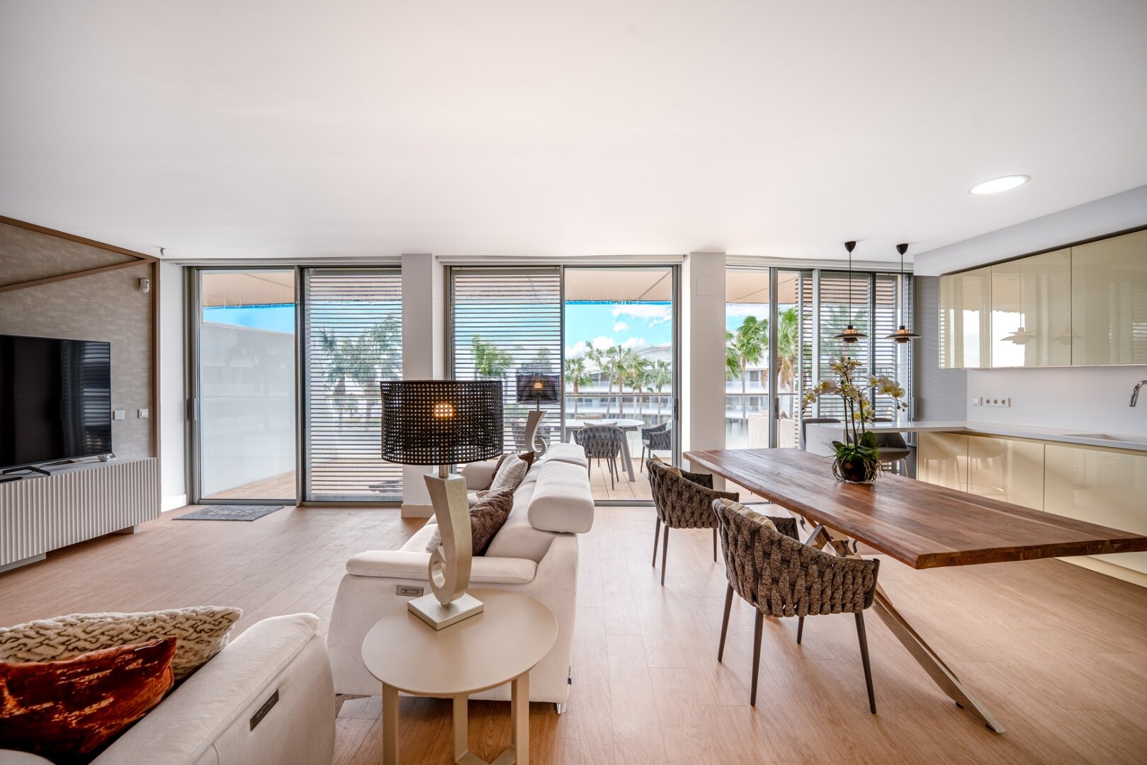 Apartment Sea Breeze - Beachfront in Estepona