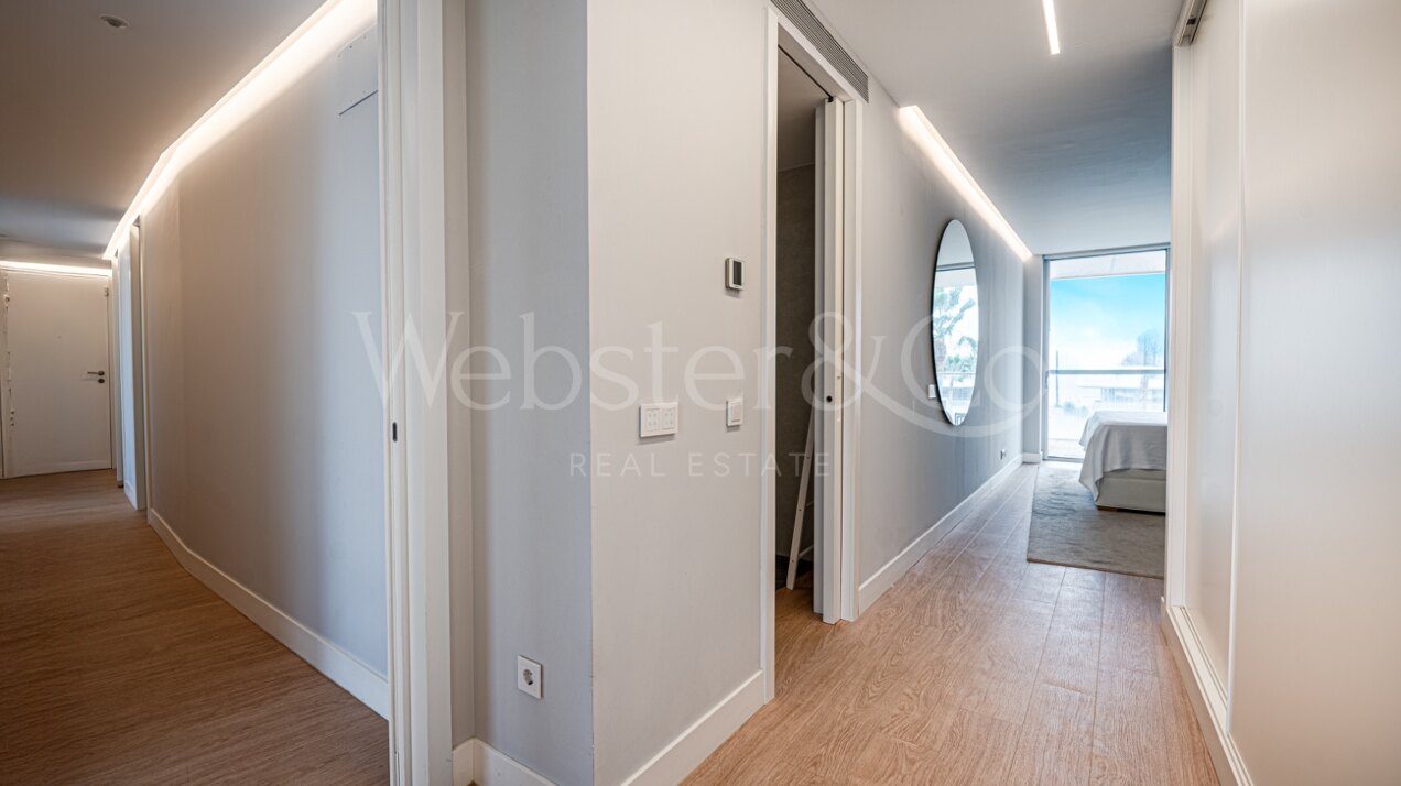 Apartment Sea Breeze - Beachfront in Estepona